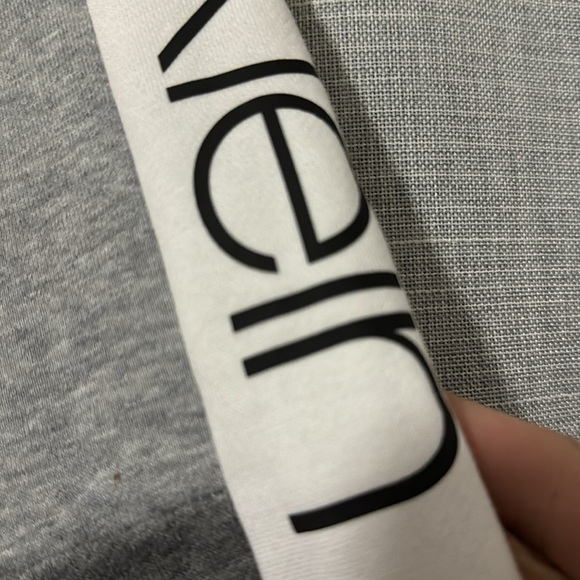 Men’s Calvin Klein Color Block Crewneck Sweatshirt-Sz M-Like New-Gray/White - Picture 9 of 16